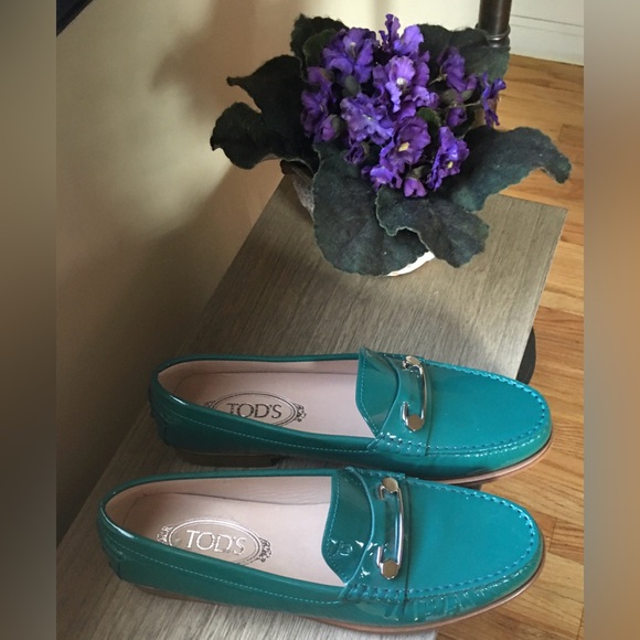 New Tod's Gommino Women's Loafers - Picture 2 of 7